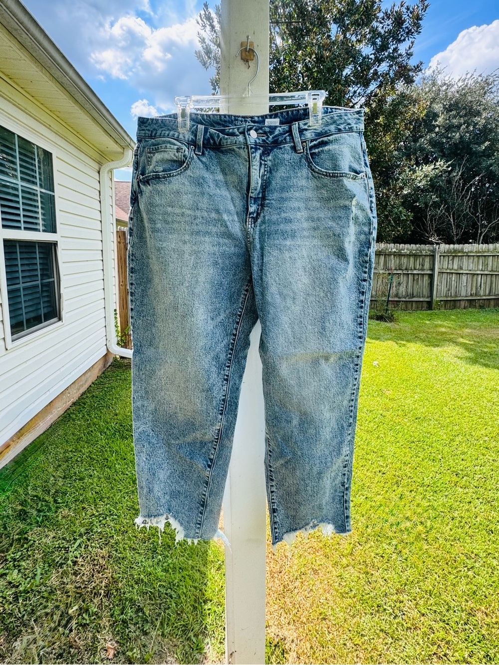 TIME AND TRU Light Wash Mid Rise Jeans